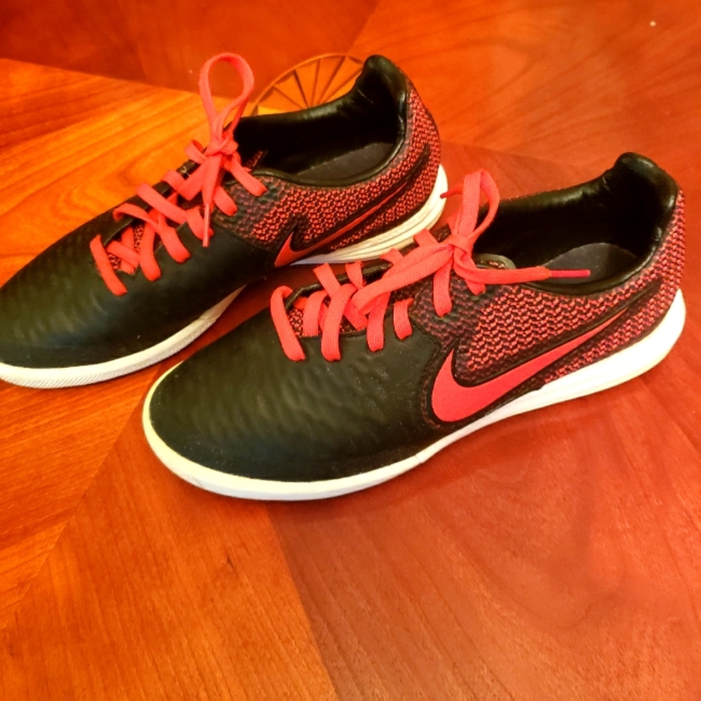 Nike MaciStax Orange Sneakers